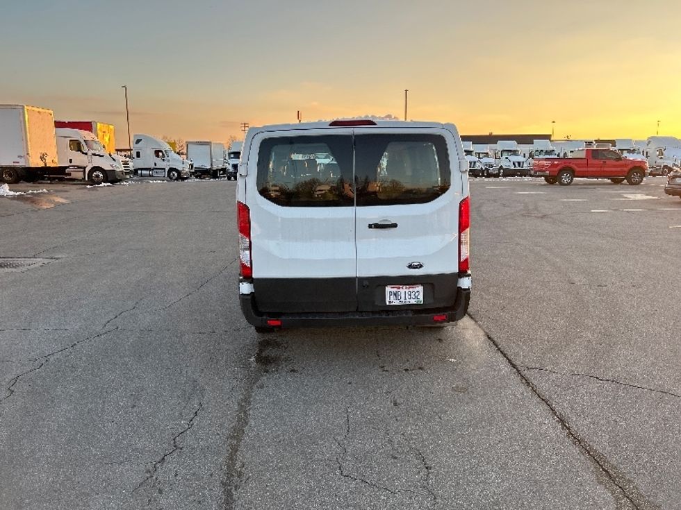 Light Duty Box Truck-Light and Medium Duty Trucks-Ford-2020-Transit 150-Piqua-OH-71,197\n\t\tmiles-$ 22,500 - Image 7