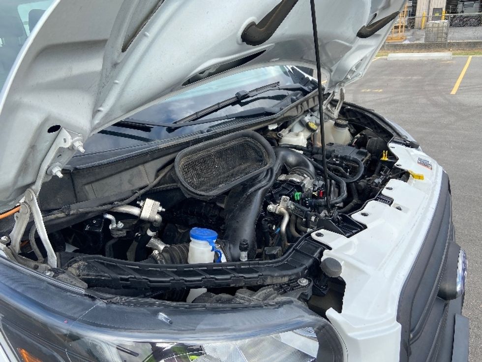 Light Duty Box Truck-Light and Medium Duty Trucks-Ford-2020-Transit 150-San Antonio-TX-32,754\n\t\tmiles-$ 30,750 - Image 22