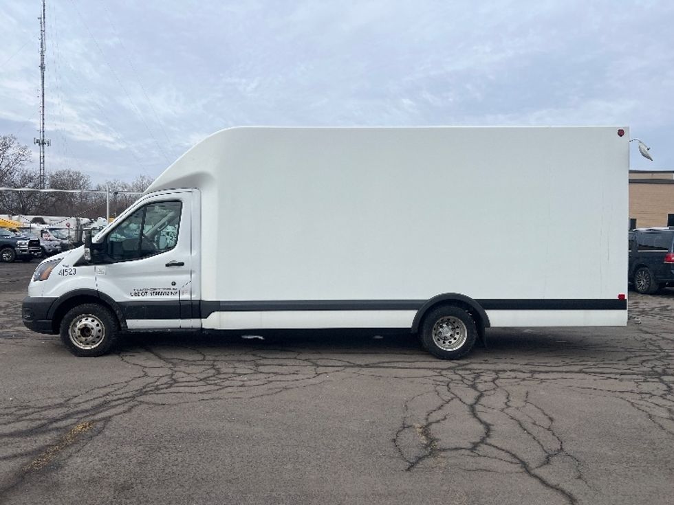 Light Duty Box Truck-Light and Medium Duty Trucks-Ford-2020-Transit 350-Rochester-NY-10,515\n\t\tmiles-$ 30,500 - Image 4