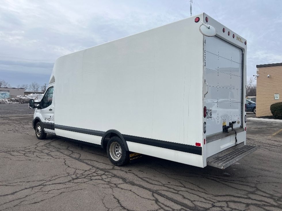 Light Duty Box Truck-Light and Medium Duty Trucks-Ford-2020-Transit 350-Rochester-NY-10,515\n\t\tmiles-$ 30,500 - Image 6