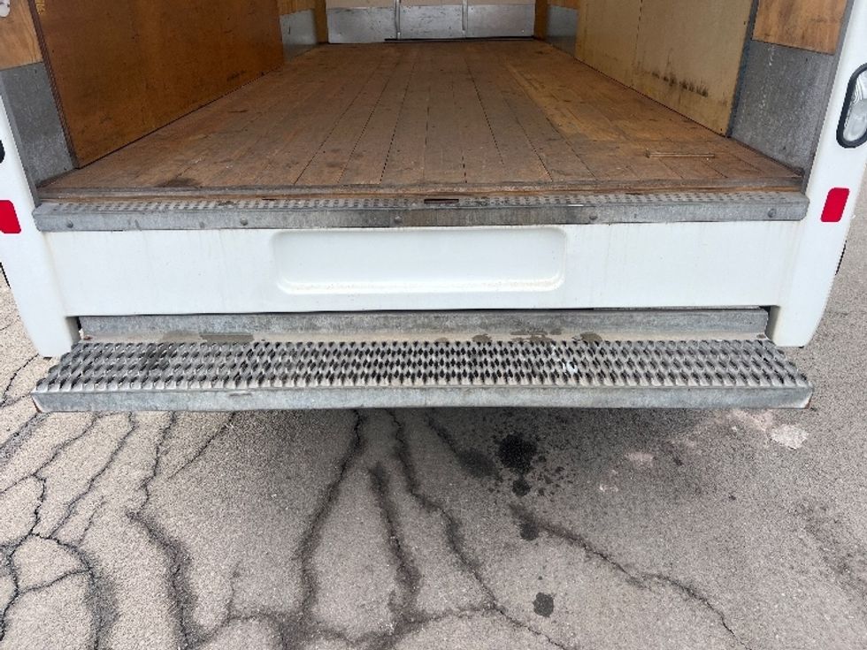 Light Duty Box Truck-Light and Medium Duty Trucks-Ford-2020-Transit 350-Rochester-NY-10,515\n\t\tmiles-$ 30,500 - Image 9