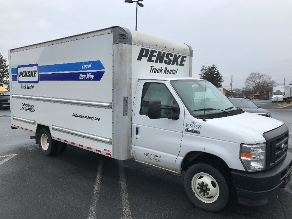 Light Duty Box Truck-Light and Medium Duty Trucks-Ford-2021-E350-Allentown-PA-118,928\n\t\tmiles-$ 25,500 - Image 1