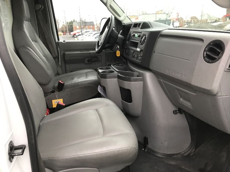 Light Duty Box Truck-Light and Medium Duty Trucks-Ford-2021-E350-Allentown-PA-118,928\n\t\tmiles-$ 25,500 - Image 22