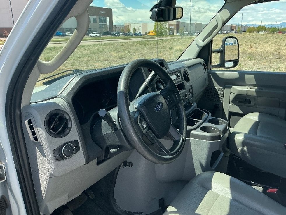 Light Duty Box Truck-Light and Medium Duty Trucks-Ford-2021-E350-Aurora-CO-81,946\n\t\tmiles-$ 32,000 - Image 17