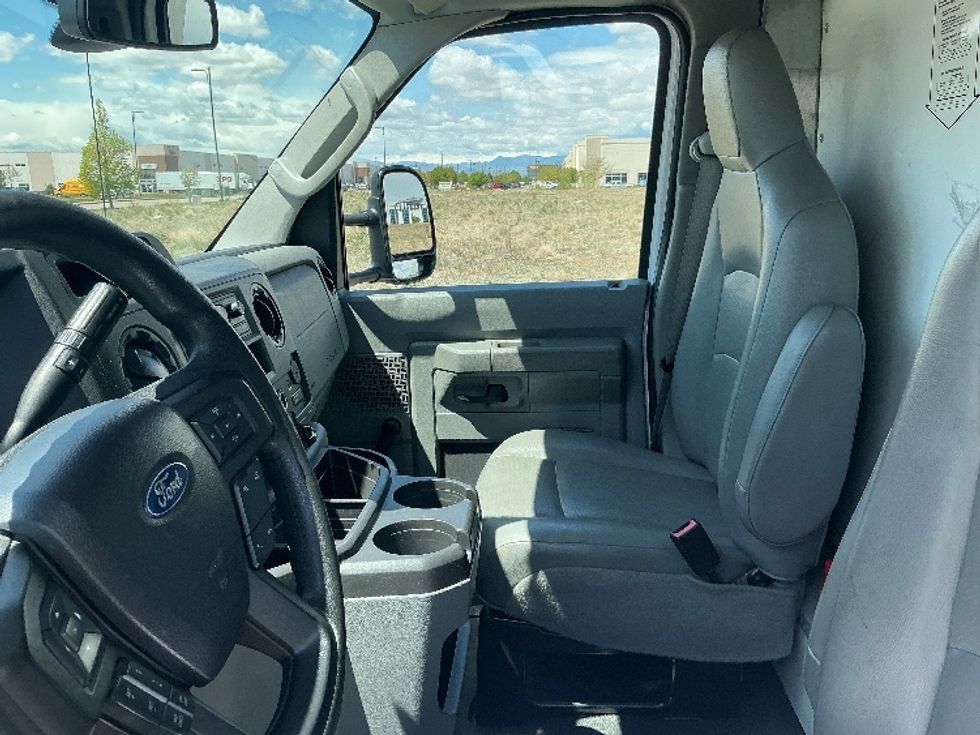Light Duty Box Truck-Light and Medium Duty Trucks-Ford-2021-E350-Aurora-CO-81,946\n\t\tmiles-$ 32,000 - Image 19