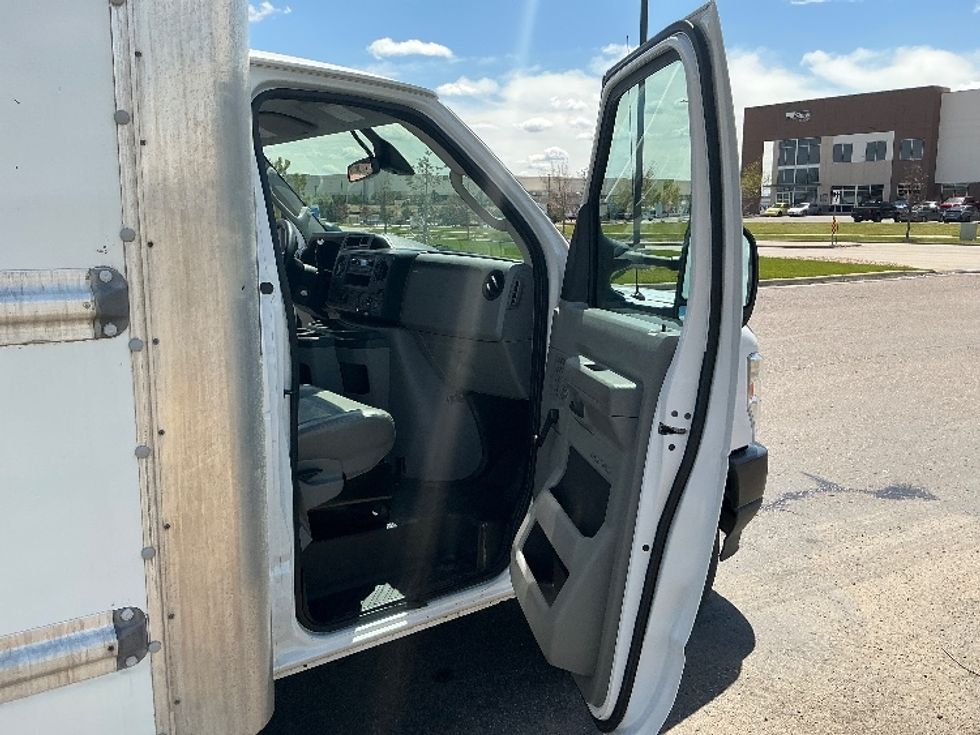 Light Duty Box Truck-Light and Medium Duty Trucks-Ford-2021-E350-Aurora-CO-81,946\n\t\tmiles-$ 32,000 - Image 20