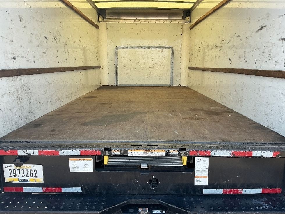 Light Duty Box Truck-Light and Medium Duty Trucks-Ford-2021-E350-Aurora-CO-93,358\n\t\tmiles-$ 26,250 - Image 10