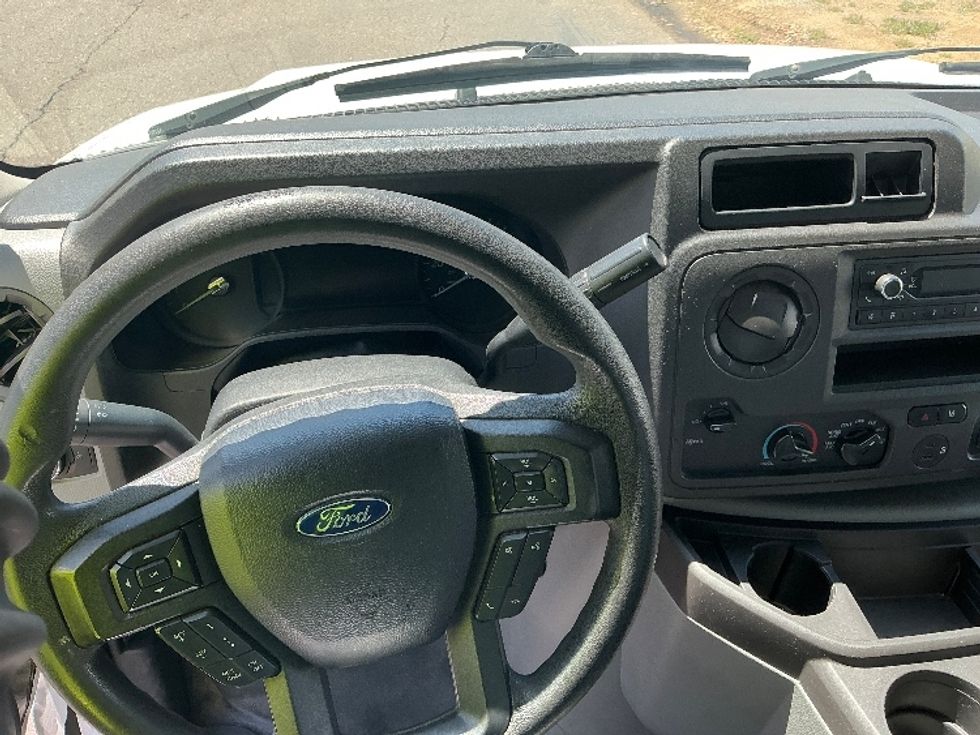 Light Duty Box Truck-Light and Medium Duty Trucks-Ford-2021-E350-Aurora-CO-93,358\n\t\tmiles-$ 26,250 - Image 18