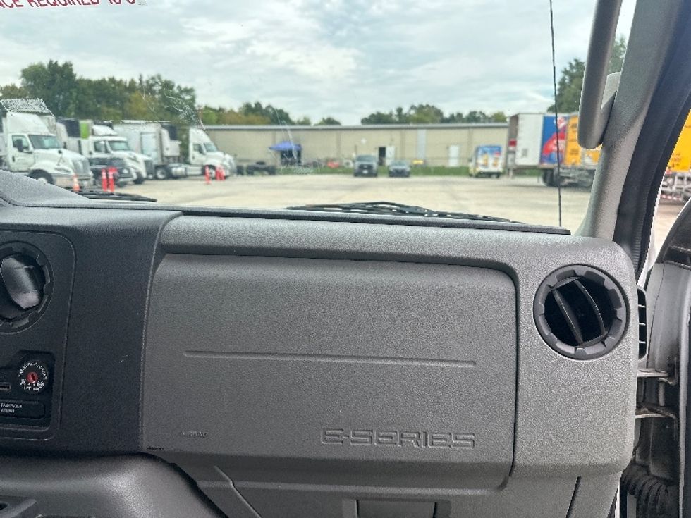 Light Duty Box Truck-Light and Medium Duty Trucks-Ford-2021-E350-Baton Rouge-LA-104,979\n\t\tmiles-$ 27,750 - Image 19