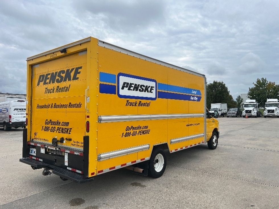 Light Duty Box Truck-Light and Medium Duty Trucks-Ford-2021-E350-Baton Rouge-LA-106,062\n\t\tmiles-$ 24,750 - Image 14