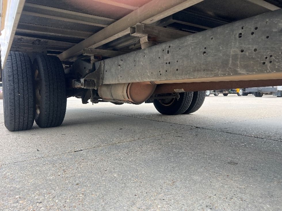 Light Duty Box Truck-Light and Medium Duty Trucks-Ford-2021-E350-Baton Rouge-LA-106,062\n\t\tmiles-$ 24,750 - Image 15