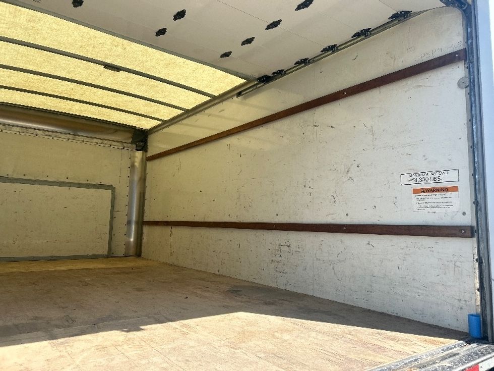 Light Duty Box Truck-Light and Medium Duty Trucks-Ford-2021-E350-Birmingham-AL-114,218\n\t\tmiles-$ 25,750 - Image 11