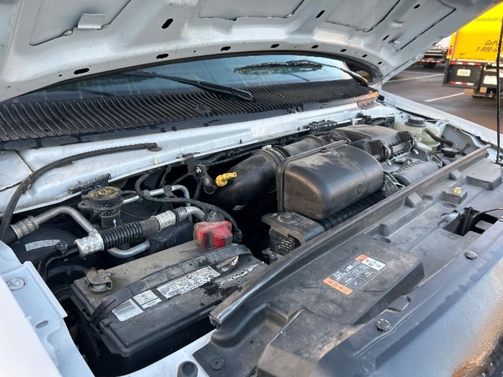 Light Duty Box Truck-Light and Medium Duty Trucks-Ford-2021-E350-Boise-ID-122,699\n\t\tmiles-$ 27,250 - Image 23