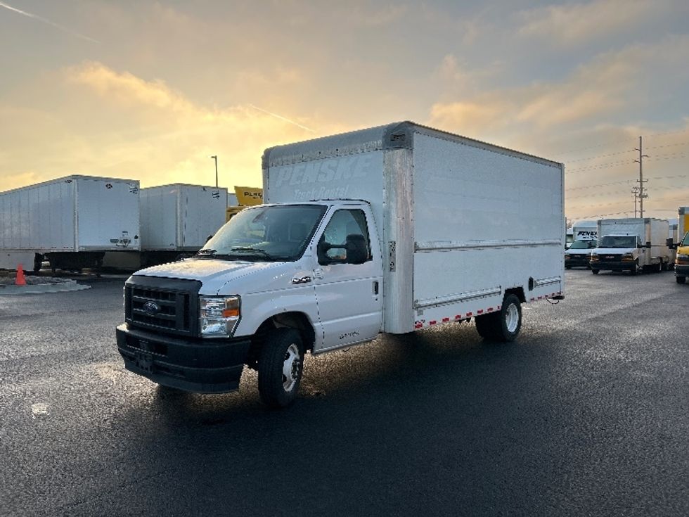 Light Duty Box Truck-Light and Medium Duty Trucks-Ford-2021-E350-Boise-ID-122,699\n\t\tmiles-$ 27,250 - Image 3