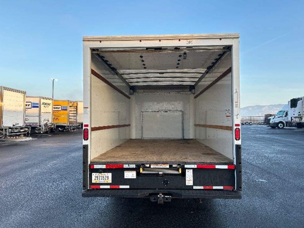 Light Duty Box Truck-Light and Medium Duty Trucks-Ford-2021-E350-Boise-ID-122,699\n\t\tmiles-$ 27,250 - Image 9