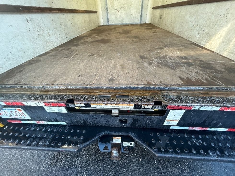 Light Duty Box Truck-Light and Medium Duty Trucks-Ford-2021-E350-Braintree-MA-81,053\n\t\tmiles-$ 26,500 - Image 10
