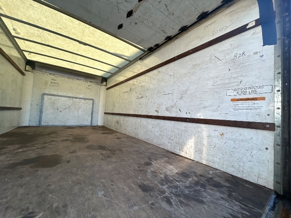 Light Duty Box Truck-Light and Medium Duty Trucks-Ford-2021-E350-Braintree-MA-81,053\n\t\tmiles-$ 26,500 - Image 12