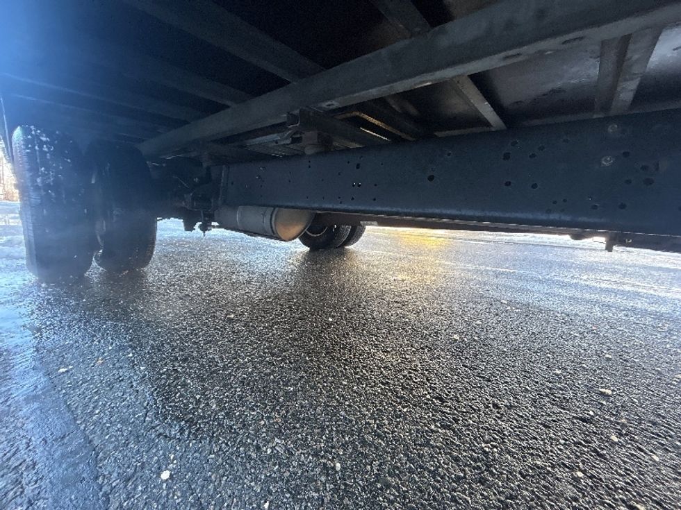 Light Duty Box Truck-Light and Medium Duty Trucks-Ford-2021-E350-Braintree-MA-81,053\n\t\tmiles-$ 26,500 - Image 14