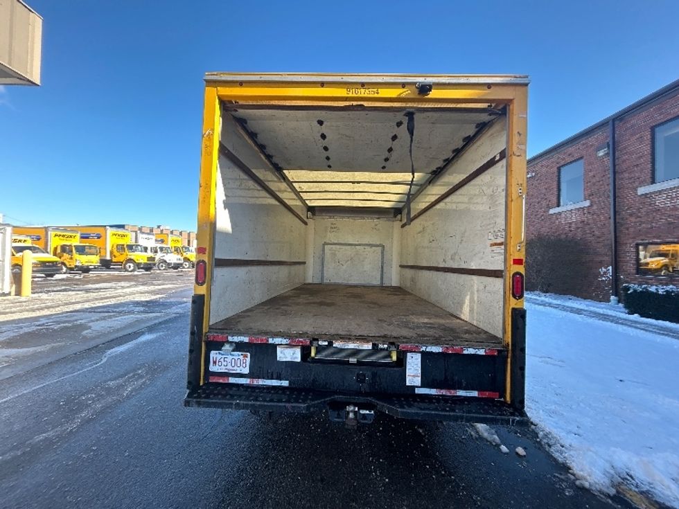 Light Duty Box Truck-Light and Medium Duty Trucks-Ford-2021-E350-Braintree-MA-81,053\n\t\tmiles-$ 26,500 - Image 8