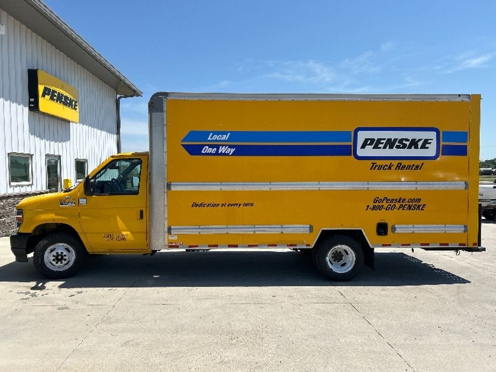 Light Duty Box Truck-Light and Medium Duty Trucks-Ford-2021-E350-Brooklyn Park-MN-88,818\n\t\tmiles-$ 27,750 - Image 4
