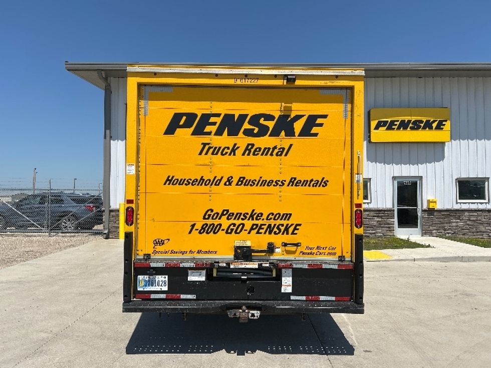 Light Duty Box Truck-Light and Medium Duty Trucks-Ford-2021-E350-Brooklyn Park-MN-88,818\n\t\tmiles-$ 27,750 - Image 7