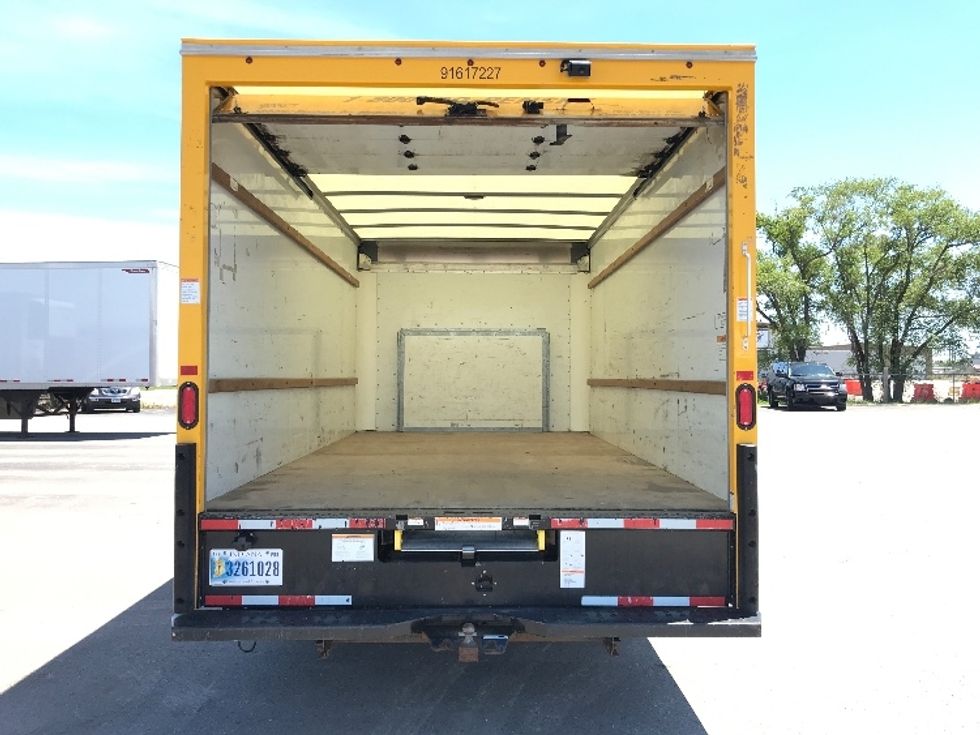 Light Duty Box Truck-Light and Medium Duty Trucks-Ford-2021-E350-Brooklyn Park-MN-88,818\n\t\tmiles-$ 27,750 - Image 8