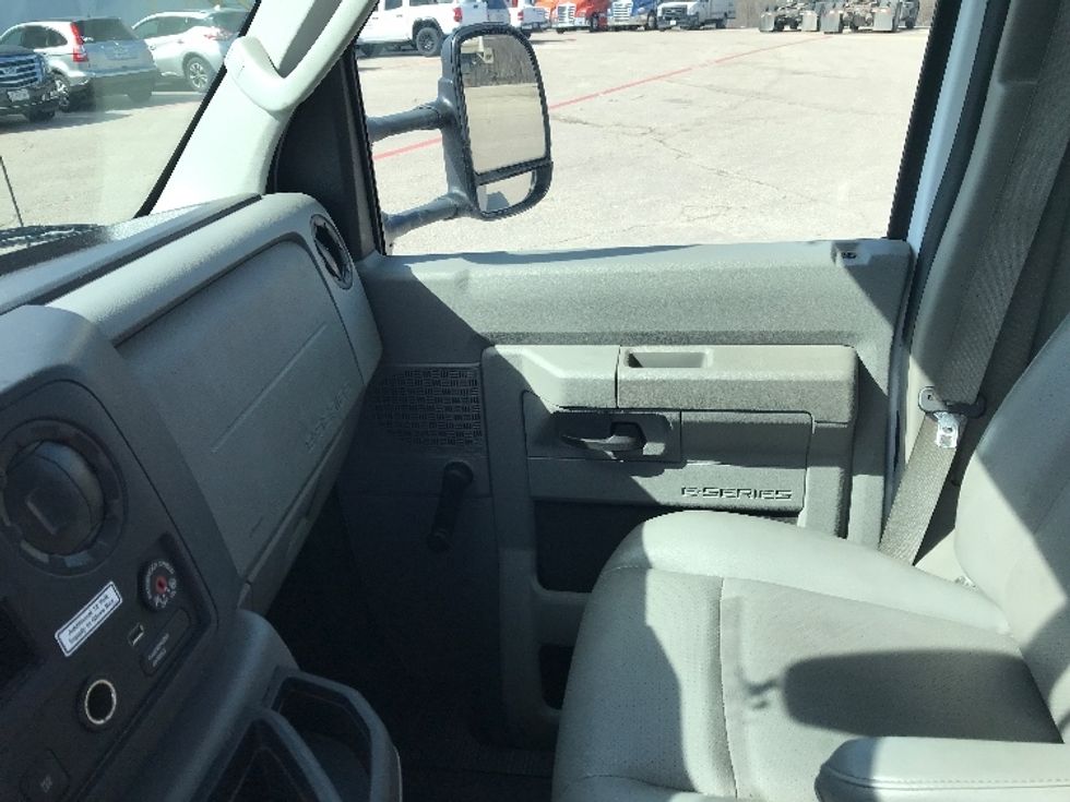 Light Duty Box Truck-Light and Medium Duty Trucks-Ford-2021-E350-Bryan-TX-87,909\n\t\tmiles-$ 30,750 - Image 18