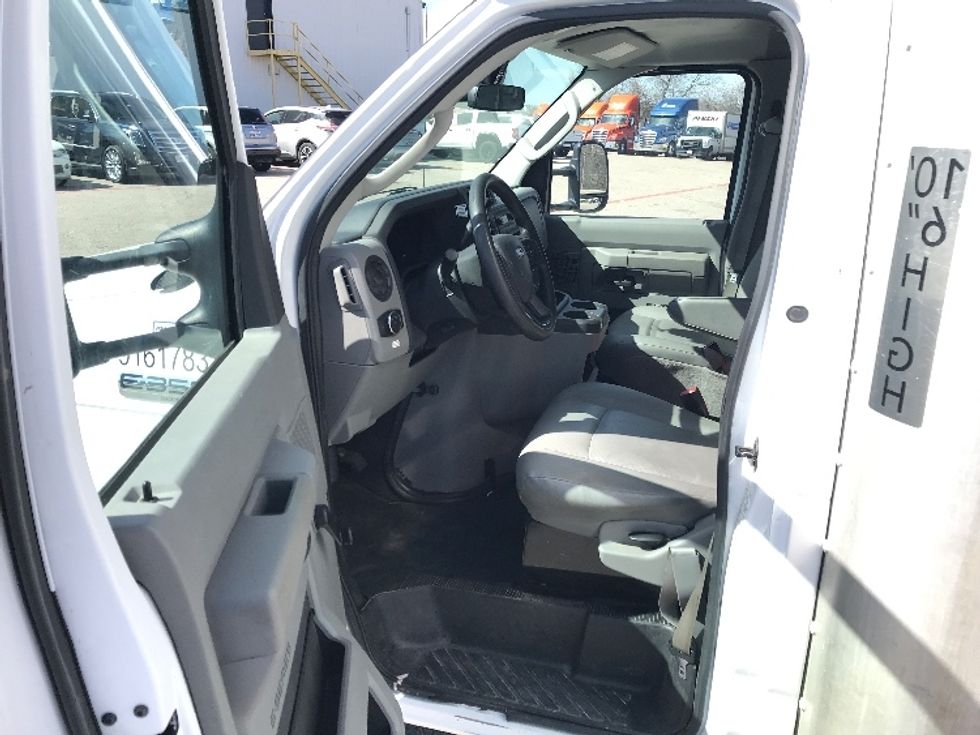 Light Duty Box Truck-Light and Medium Duty Trucks-Ford-2021-E350-Bryan-TX-89,276\n\t\tmiles-$ 29,750 - Image 15