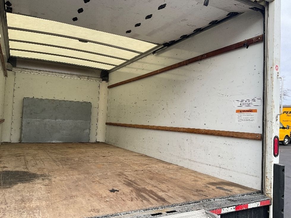 Light Duty Box Truck-Light and Medium Duty Trucks-Ford-2021-E350-Capitol Heights-MD-80,685\n\t\tmiles-$ 29,250 - Image 11