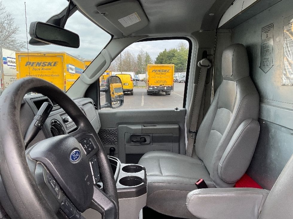 Light Duty Box Truck-Light and Medium Duty Trucks-Ford-2021-E350-Capitol Heights-MD-80,685\n\t\tmiles-$ 29,250 - Image 17