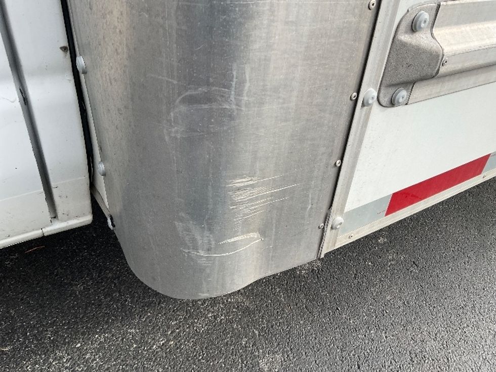 Light Duty Box Truck-Light and Medium Duty Trucks-Ford-2021-E350-Capitol Heights-MD-80,685\n\t\tmiles-$ 29,250 - Image 25