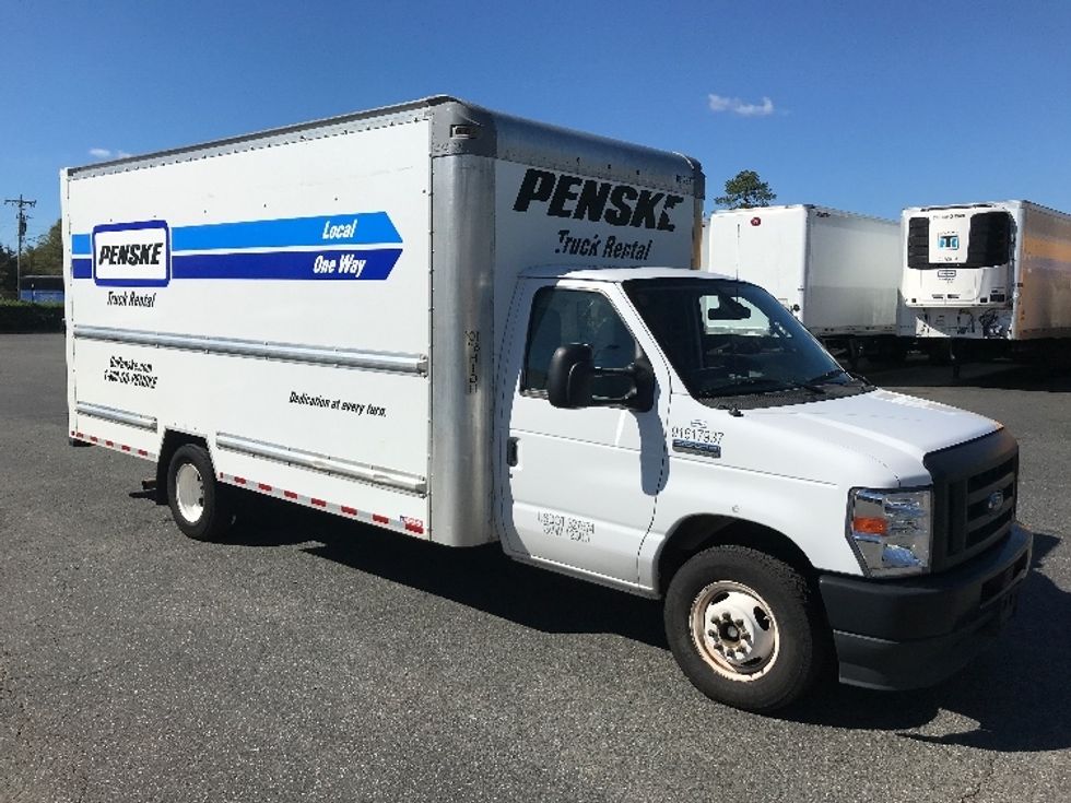 Light Duty Box Truck-Light and Medium Duty Trucks-Ford-2021-E350-Charlotte-NC-104,686\n\t\tmiles-$ 29,500 - Image 1