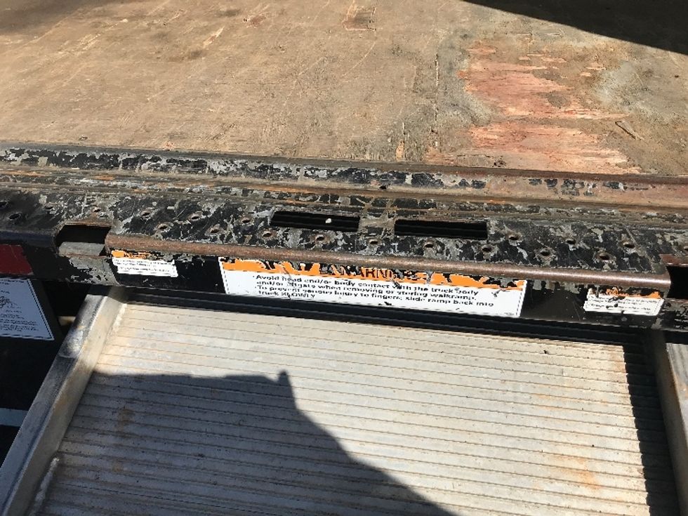 Light Duty Box Truck-Light and Medium Duty Trucks-Ford-2021-E350-Charlotte-NC-104,686\n\t\tmiles-$ 29,500 - Image 10