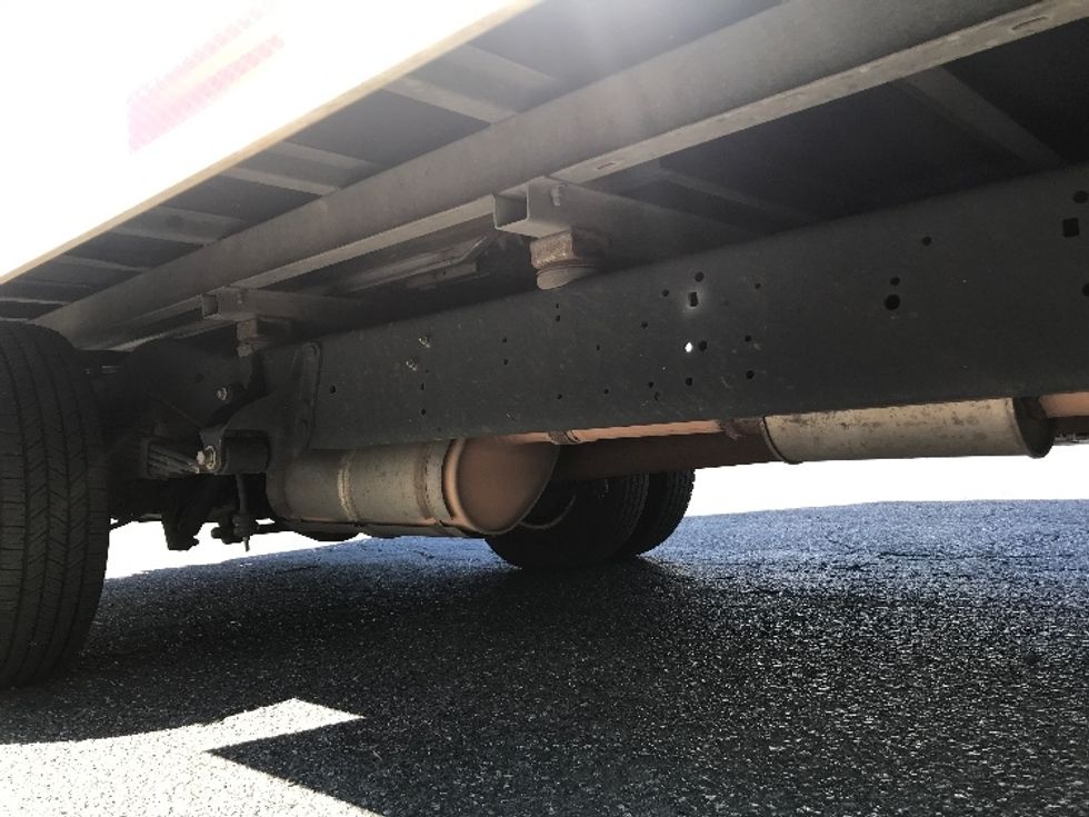 Light Duty Box Truck-Light and Medium Duty Trucks-Ford-2021-E350-Charlotte-NC-104,686\n\t\tmiles-$ 29,500 - Image 14