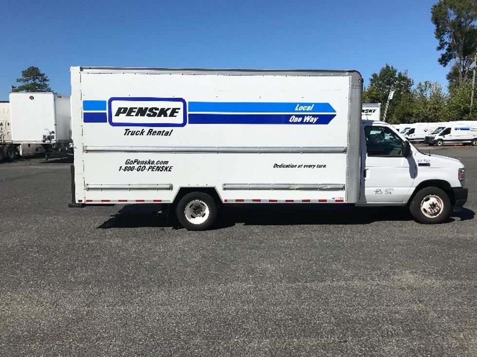 Light Duty Box Truck-Light and Medium Duty Trucks-Ford-2021-E350-Charlotte-NC-104,686\n\t\tmiles-$ 29,500 - Image 15