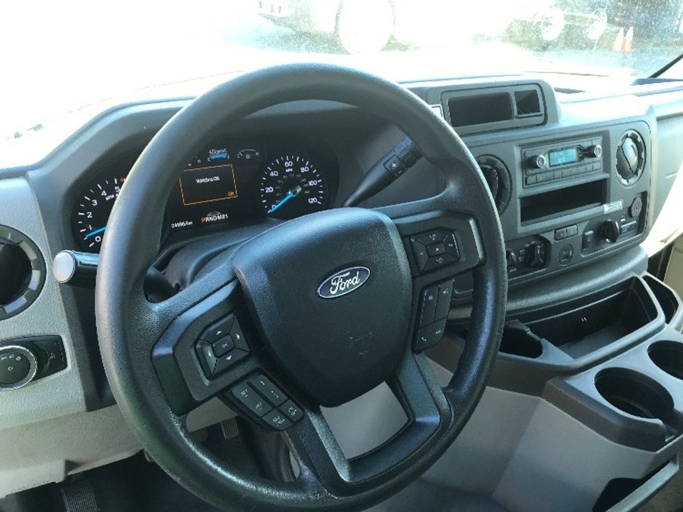 Light Duty Box Truck-Light and Medium Duty Trucks-Ford-2021-E350-Charlotte-NC-104,686\n\t\tmiles-$ 29,500 - Image 17