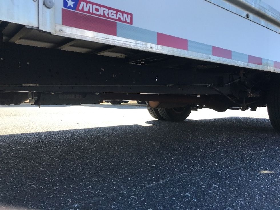 Light Duty Box Truck-Light and Medium Duty Trucks-Ford-2021-E350-Charlotte-NC-104,686\n\t\tmiles-$ 29,500 - Image 5