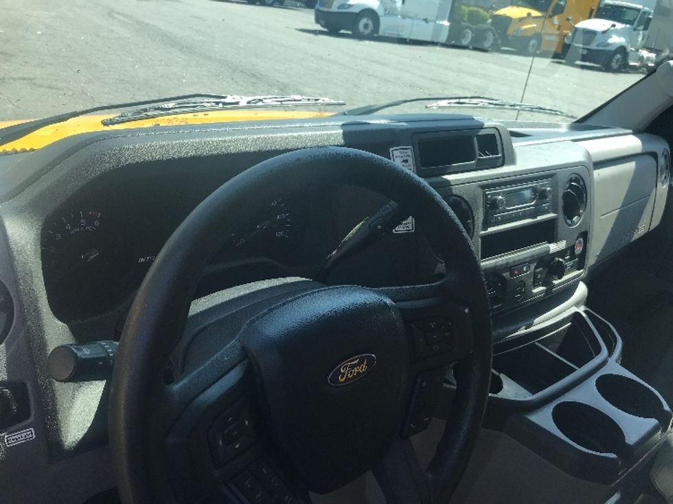 Light Duty Box Truck-Light and Medium Duty Trucks-Ford-2021-E350-Chesapeake-VA-106,040\n\t\tmiles-$ 25,000 - Image 16