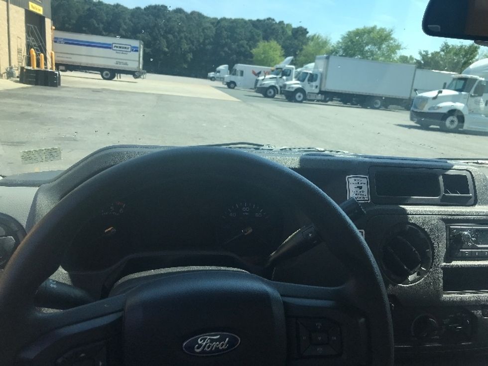 Light Duty Box Truck-Light and Medium Duty Trucks-Ford-2021-E350-Chesapeake-VA-106,040\n\t\tmiles-$ 25,000 - Image 17