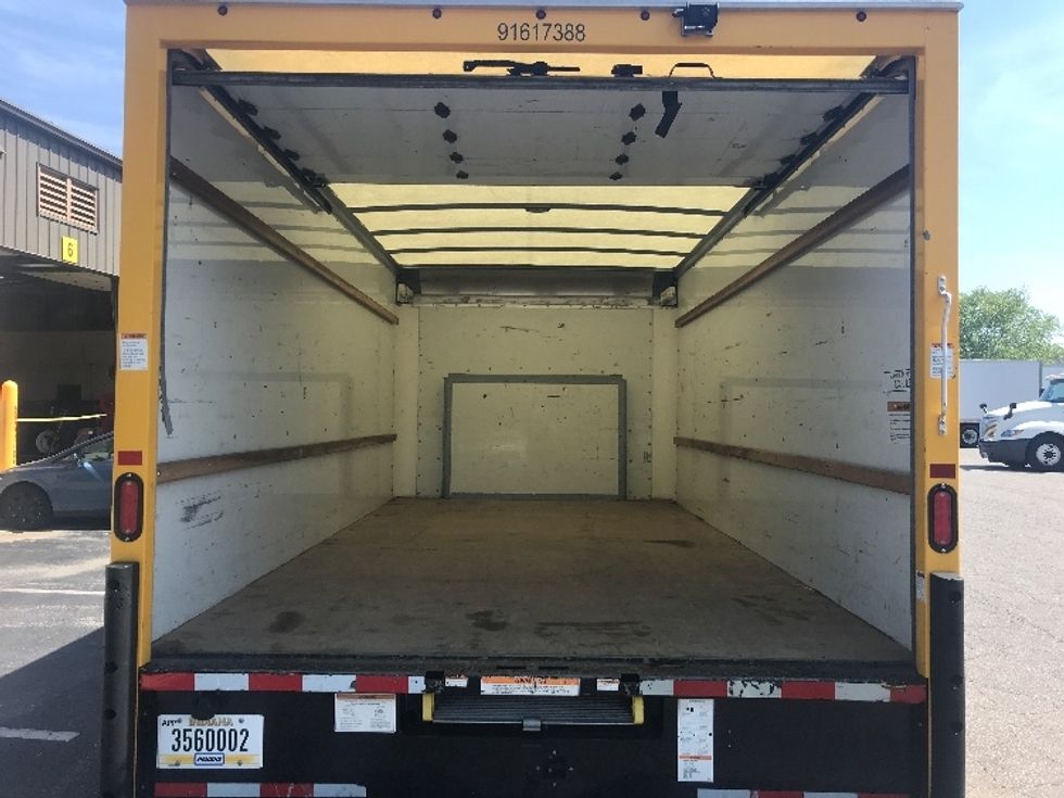 Light Duty Box Truck-Light and Medium Duty Trucks-Ford-2021-E350-Chesapeake-VA-106,040\n\t\tmiles-$ 25,000 - Image 8