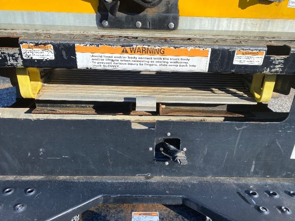 Light Duty Box Truck-Light and Medium Duty Trucks-Ford-2021-E350-Cleveland-TN-85,492\n\t\tmiles-$ 29,000 - Image 24