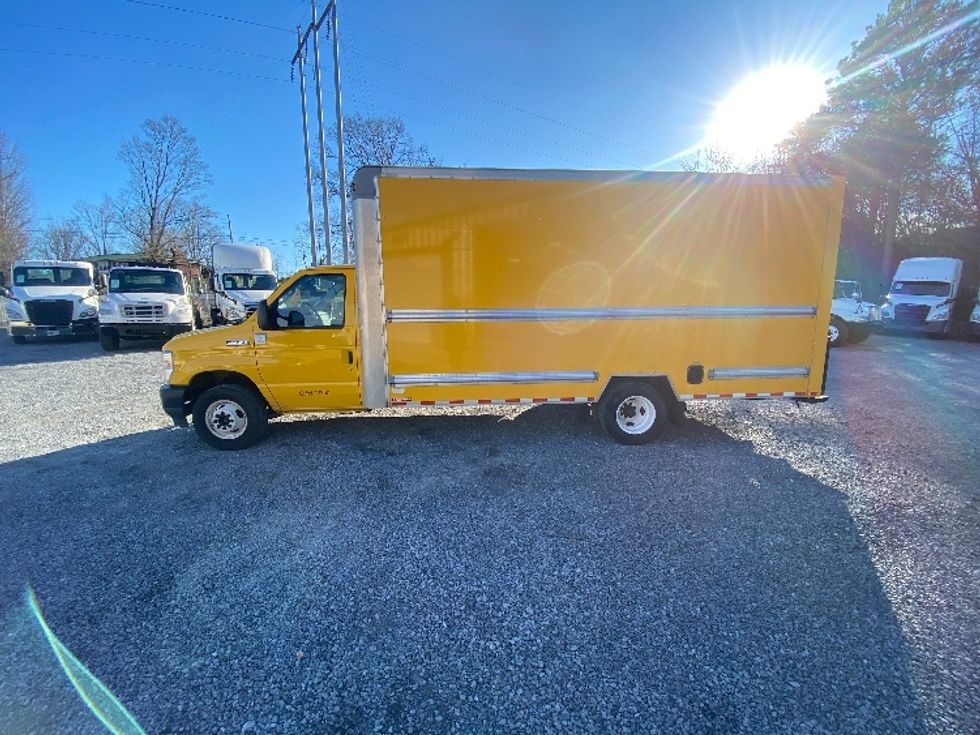 Light Duty Box Truck-Light and Medium Duty Trucks-Ford-2021-E350-Cleveland-TN-85,492\n\t\tmiles-$ 29,000 - Image 4