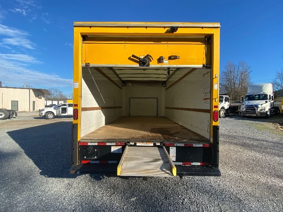 Light Duty Box Truck-Light and Medium Duty Trucks-Ford-2021-E350-Cleveland-TN-85,492\n\t\tmiles-$ 29,000 - Image 8