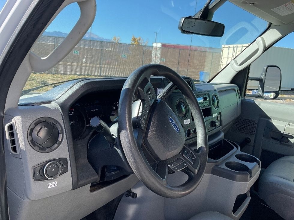 Light Duty Box Truck-Light and Medium Duty Trucks-Ford-2021-E350-Colorado Springs-CO-122,384\n\t\tmiles-$ 26,750 - Image 16