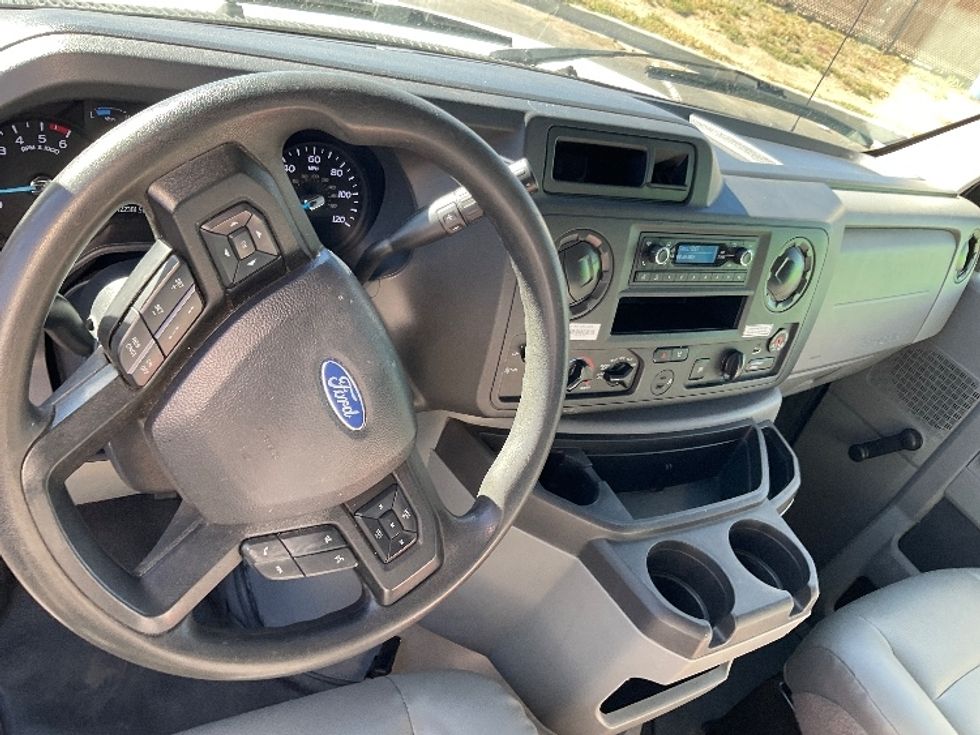 Light Duty Box Truck-Light and Medium Duty Trucks-Ford-2021-E350-Colorado Springs-CO-122,384\n\t\tmiles-$ 26,750 - Image 17