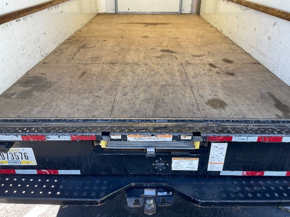 Light Duty Box Truck-Light and Medium Duty Trucks-Ford-2021-E350-Colorado Springs-CO-122,384\n\t\tmiles-$ 26,750 - Image 9
