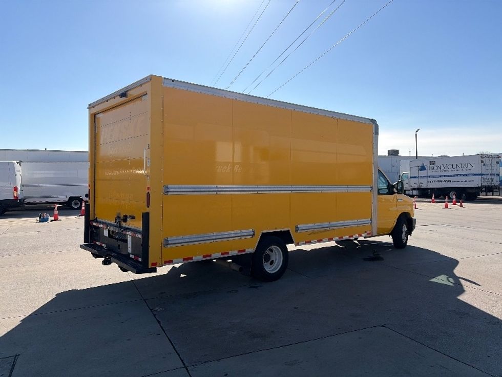 Light Duty Box Truck-Light and Medium Duty Trucks-Ford-2021-E350-Dallas-TX-101,338\n\t\tmiles-$ 25,750 - Image 13