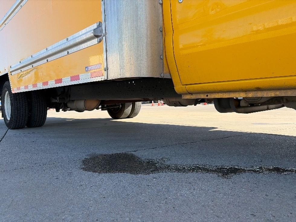 Light Duty Box Truck-Light and Medium Duty Trucks-Ford-2021-E350-Dallas-TX-101,338\n\t\tmiles-$ 25,750 - Image 14