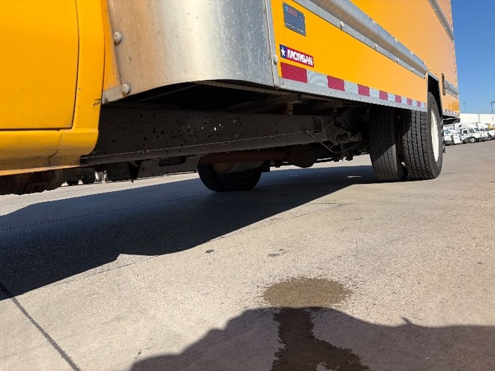 Light Duty Box Truck-Light and Medium Duty Trucks-Ford-2021-E350-Dallas-TX-101,338\n\t\tmiles-$ 25,750 - Image 5