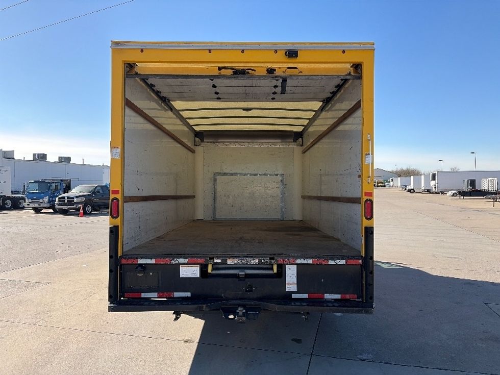 Light Duty Box Truck-Light and Medium Duty Trucks-Ford-2021-E350-Dallas-TX-101,338\n\t\tmiles-$ 25,750 - Image 8